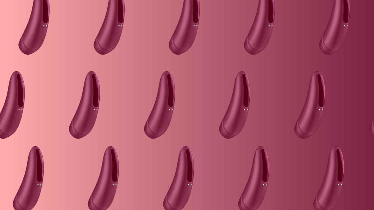 Meet Your New Best Friend: The Satisfyer Curvy 1+ in Rose Red